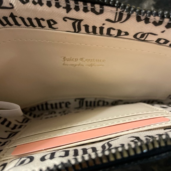 Juicy Couture Liquorice Love Never Dies Wristlet - Picture 4 of 4